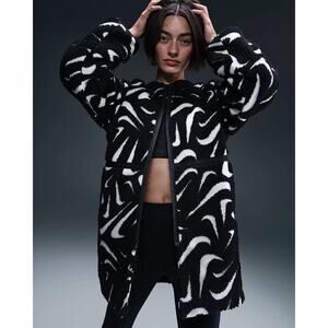 Nike Sportswear Women's Loose High-Pile Jacket Black White Size S FV8025 010